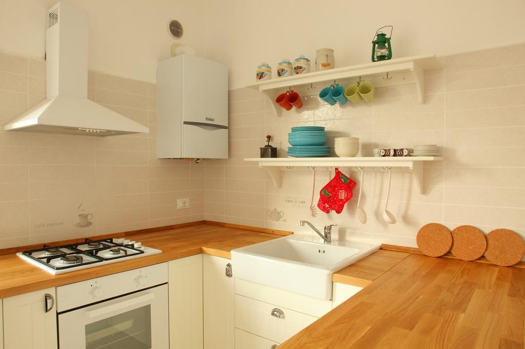Summer And Winter Apartment Пескара Стая снимка
